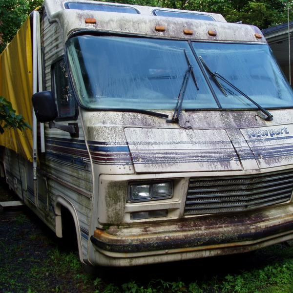 Photo of 1989 Ford class A 34 '  Motorhome  with 18,000 Miles .