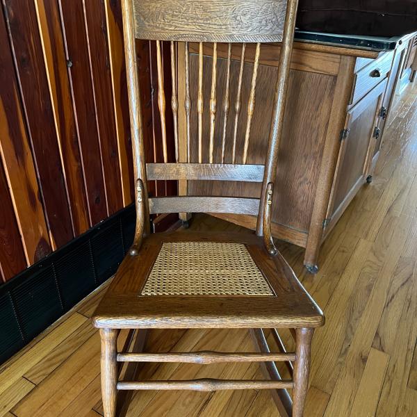 Photo of Old rocking chair 