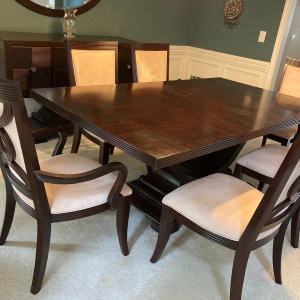 Photo of Complete dining room set: Table, 6 chairs, sideboard and matching mirror
