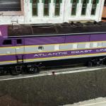 Lionel Purple engine train O scale