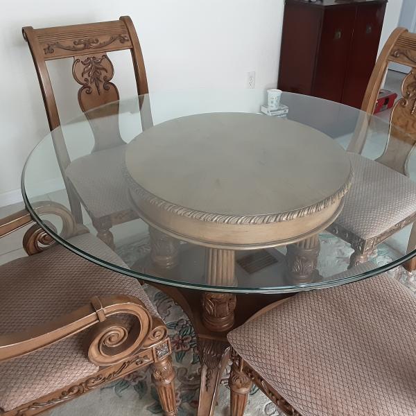 Photo of Dining room  table w/chairs