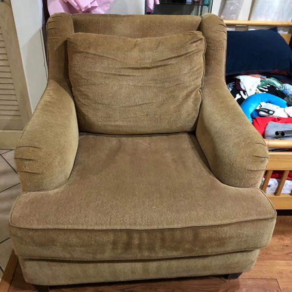 Photo of Oversized accent Chair 