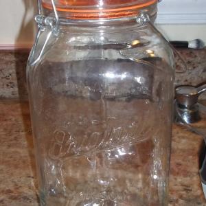 Photo of Sun tea jar with spigot 