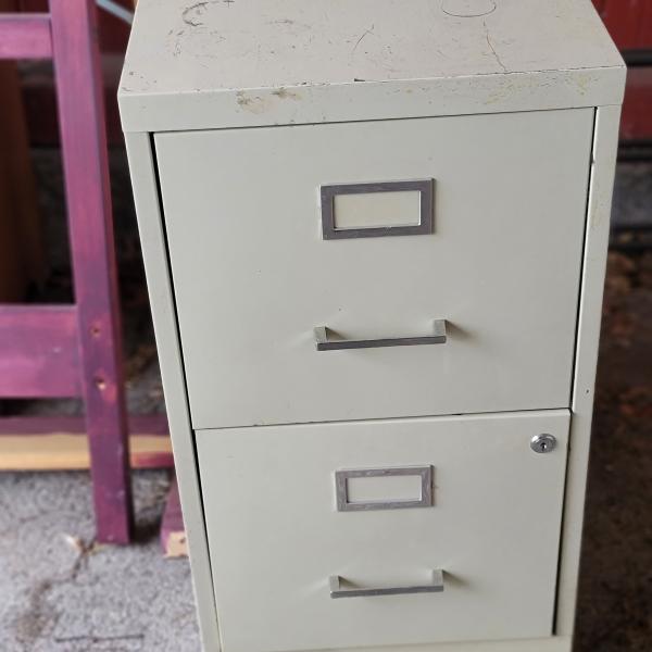 Photo of 2-drawer file cabinet