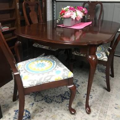 Photo of Cherry Table and four Chairs with two Leaves