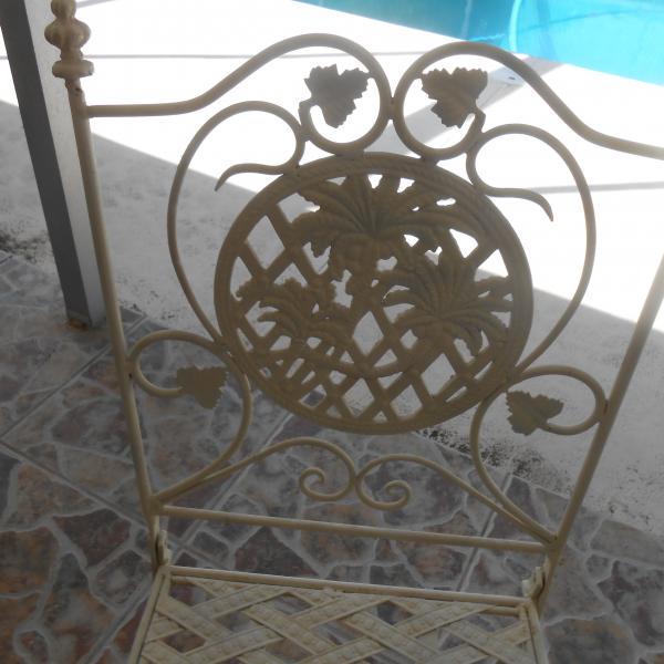 Photo of Set 2 VINTAGE WROUGHT IRON FOLDING OUTDOOR PATIO GARDEN CHAIRS PALM TREES 38"