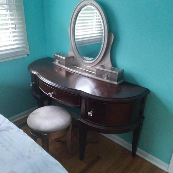 Photo of Bedroom Set For Sale