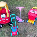 Outdoor toy lot