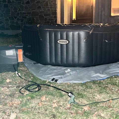 Photo of Intex Deluxe inflatable Hot Tub