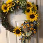 Flower Arrangements / Wreaths