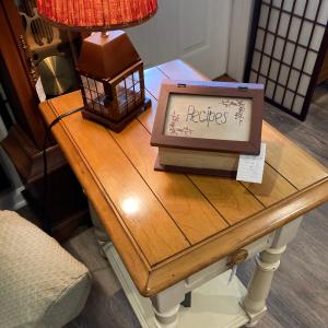 Photo of Ethan Allen end table
