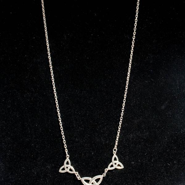 Photo of SS trinity knot necklace
