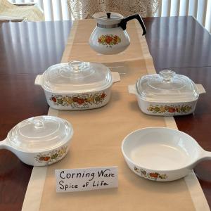 Photo of Lot of 5 Corning Ware SPICE OF LIFE  plus lids