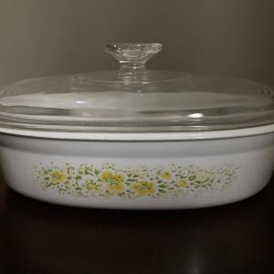 Photo of Corning Ware Pyrex APRIL oval casserole with lid