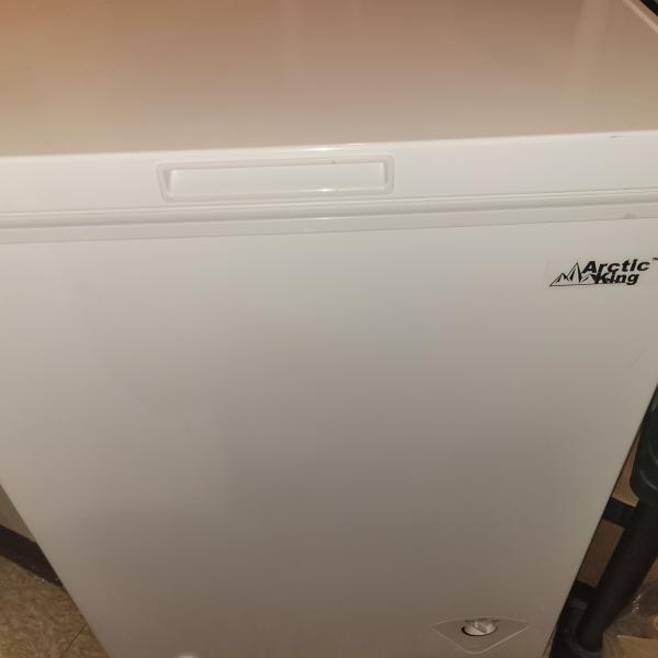Photo of 5.0 cu ft Artic King chest freezer 