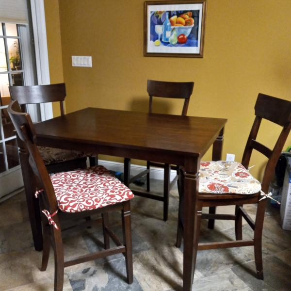 Photo of Dining room furniture for sale