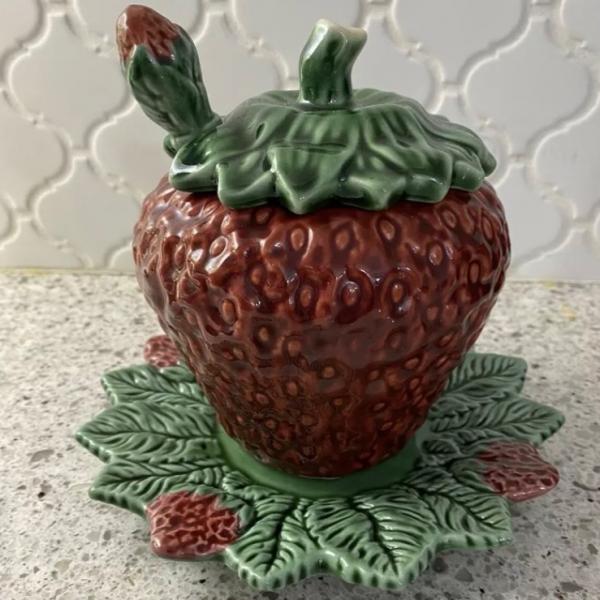 Photo of  Vintage~Bordallo Pinheiro   Strawberry tureen ceramic 