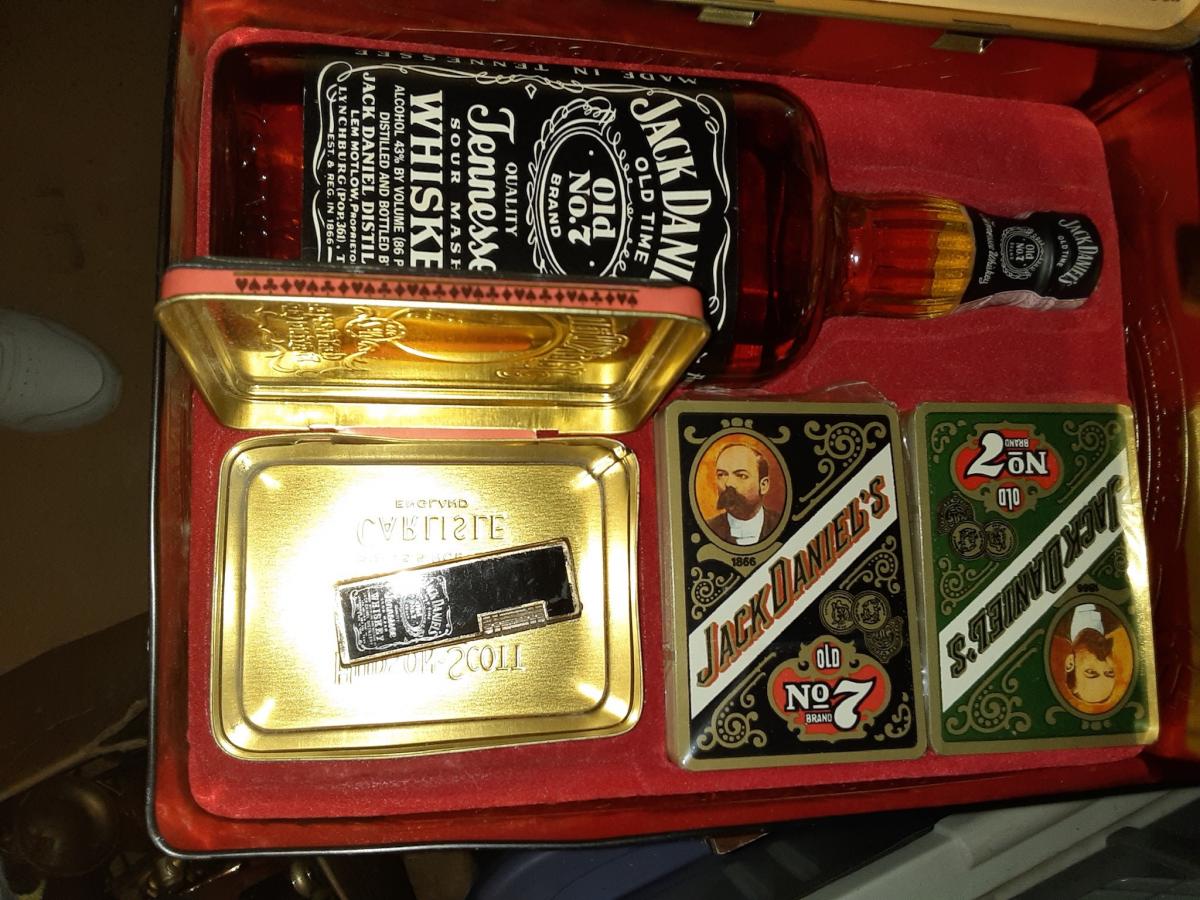 Photo 3 of Jack Daniel collectible 