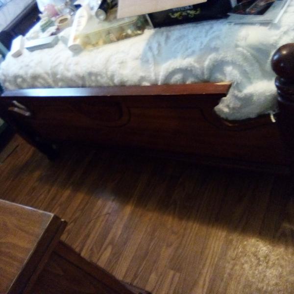 Photo of 1980's Bedroom set great condition 