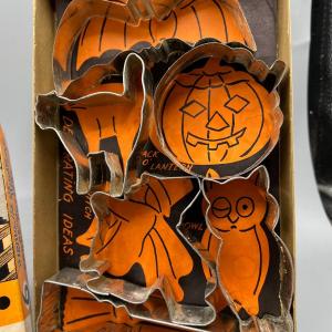 Photo of Vintage Box Set of Halloween Trick or Treat Cookie Cutters, Spooky Pumpkin, Flyi