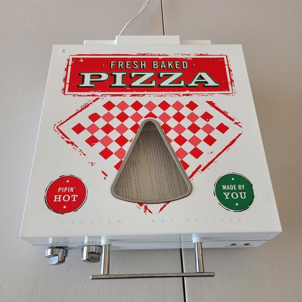 Photo of Tabletop Pizza Maker