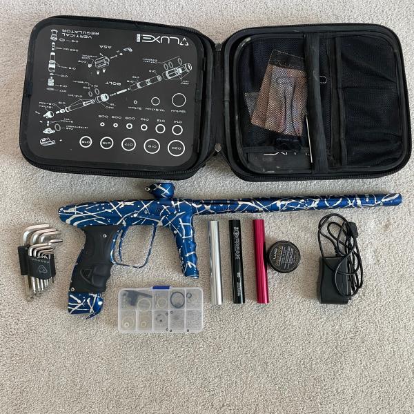 Photo of Luxe paintball gun & accessories 