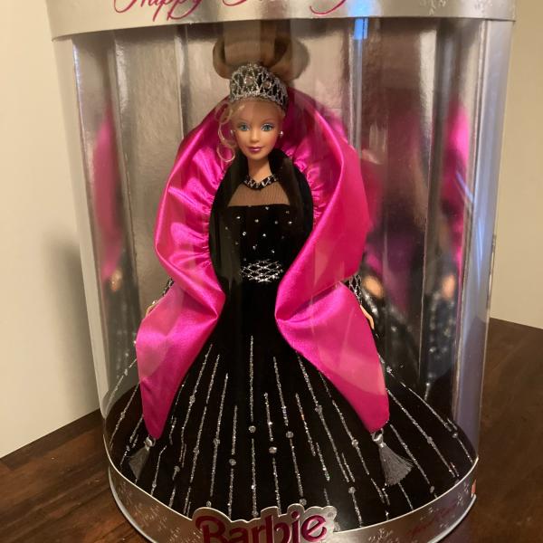 Photo of Vintage 1998 Barbie HAPPY HOLIDAYS SPECIAL EDITION..NRFB