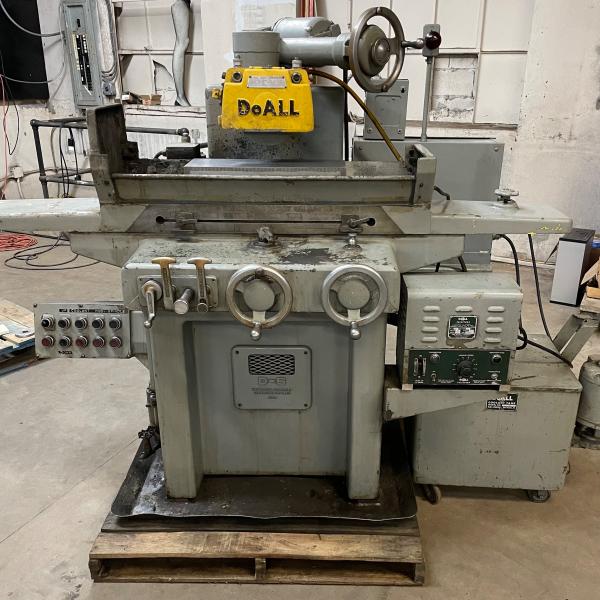 Photo of Do-All D-6 surface grinder 