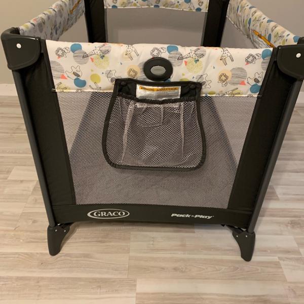 Photo of Graco Playpen + 2 sheets for the pen + waterproof pad cover