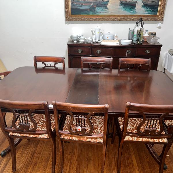 Photo of Drexel Dining Table with 8 Chairs Expandable