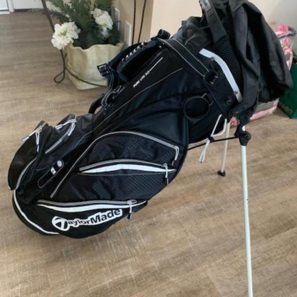 Photo of Taylor Made Purelite 3.0 Stand up Golf Bag
