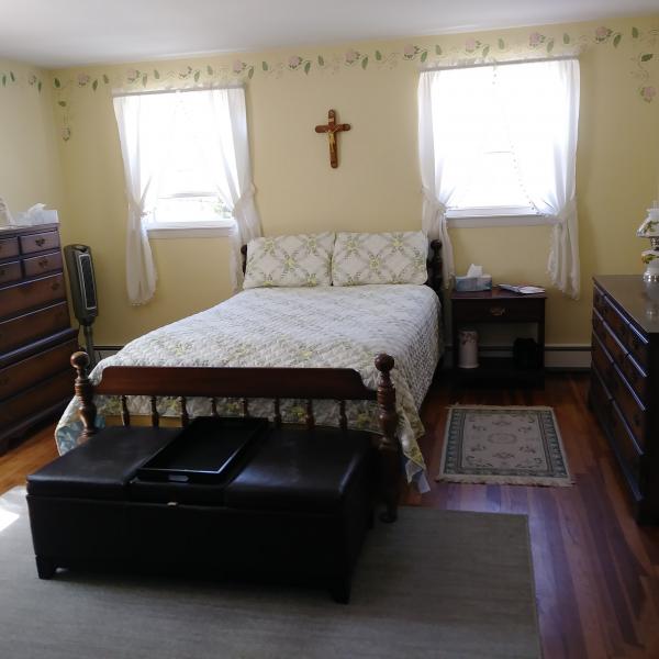 Photo of Bedroom set