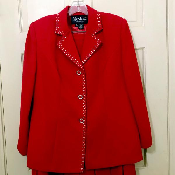 Photo of Size 16 red suit