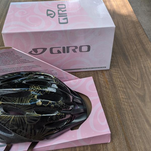 Photo of GIRO Skylar sport cycling helmet
