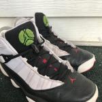 Basketball shoes 