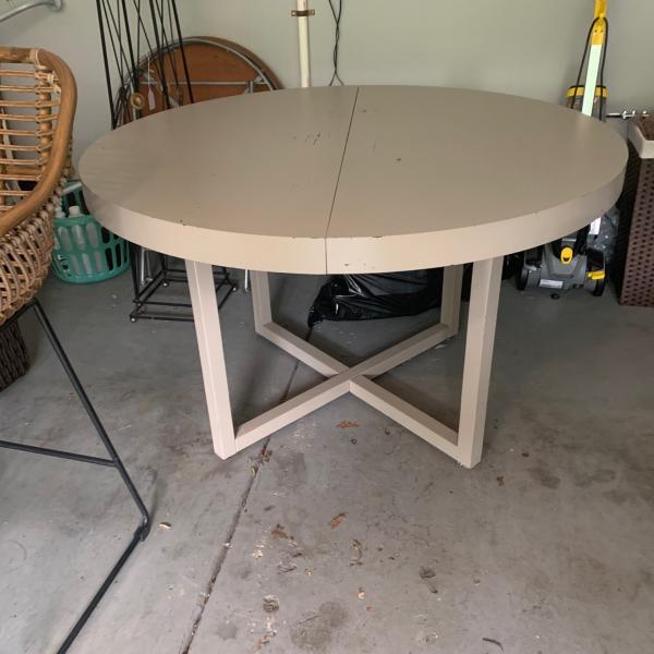 Photo of dining room or kitchen table