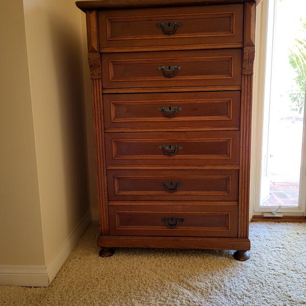 Photo of Antique 6-drawer Dresser