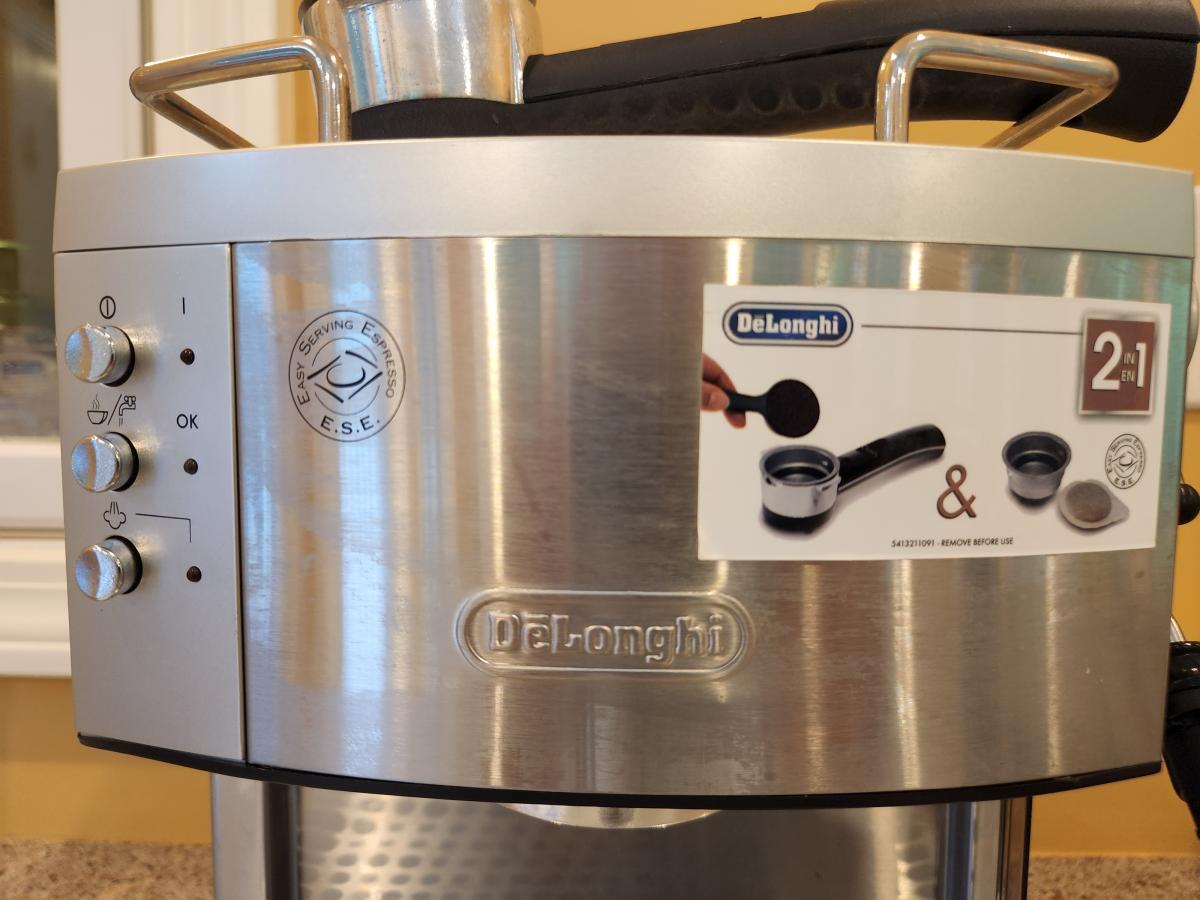 Photo 2 of DeLonghi Espresso Machine & 6 cup set (EC-702) 