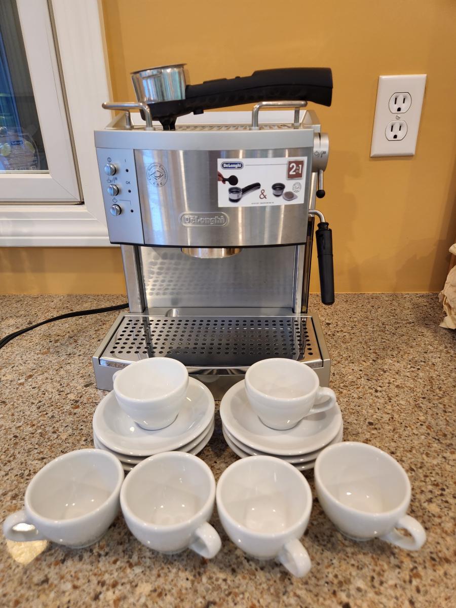 Photo 1 of DeLonghi Espresso Machine & 6 cup set (EC-702) 