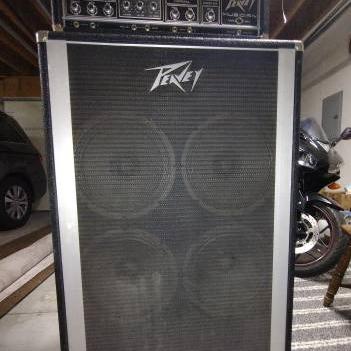 Photo of Peavey Musician 400 Guitar Amp and Speaker Cabinet 