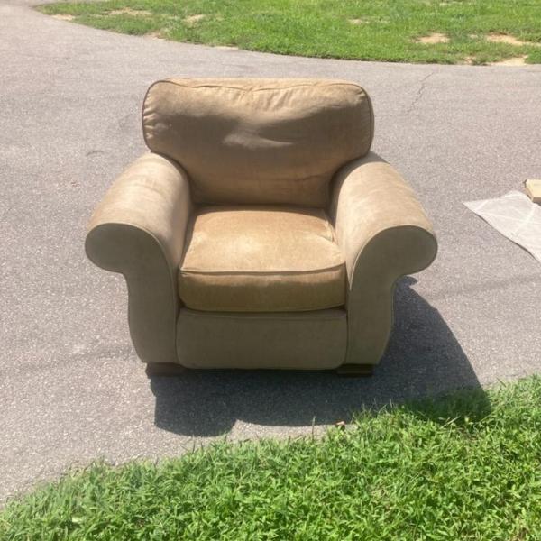 Photo of Soft Tan Comfy Chair 