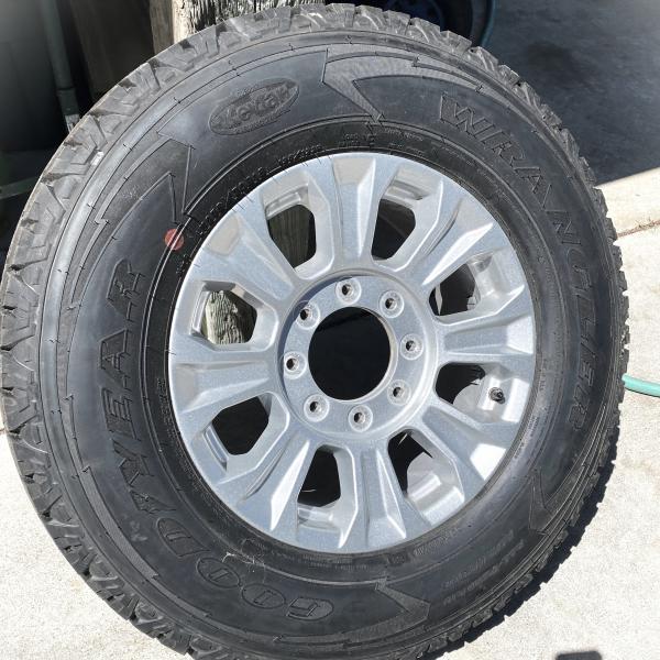 Photo of 2021 Ford F250 Tires/Rims New!
