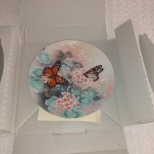 Photo of Bradford Exchange Monarch Butterflies Collector Plate by Lena Liu, C. 1988