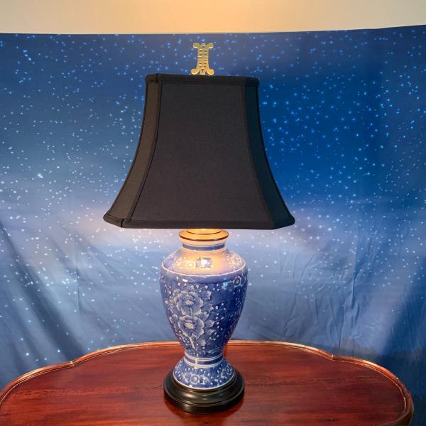 Photo of Beautiful Blue & White Flowered Asian Jar Lamp