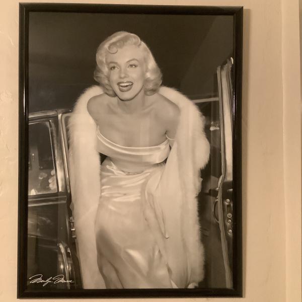 Photo of MARILYN MONROE FRAMED PICTURES