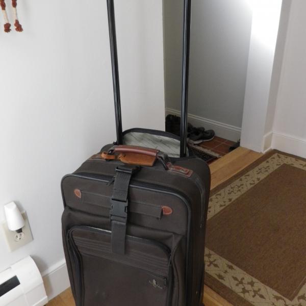 Photo of Atlantic Roller suitcase /luggage 22"