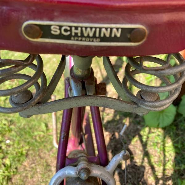 Photo of Vintage Schwinn Ladies Bike 5-speed