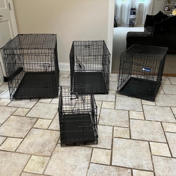 Photo of Dog crates  - size/price in description 