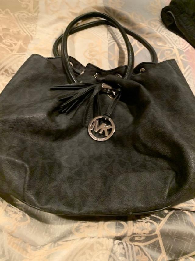 Photo 2 of Michael Kors Bag