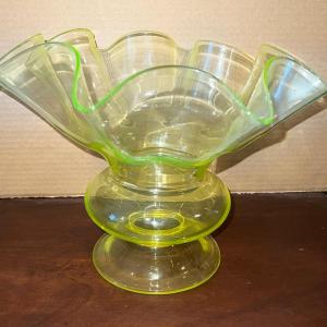 Photo of Lot TTT Vaseline Hand Blown Art Glass Vase Ruffled Edge Flared & Crimped